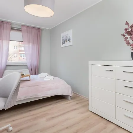 Apartment Kaskada Redlowska By Renters Gdynia