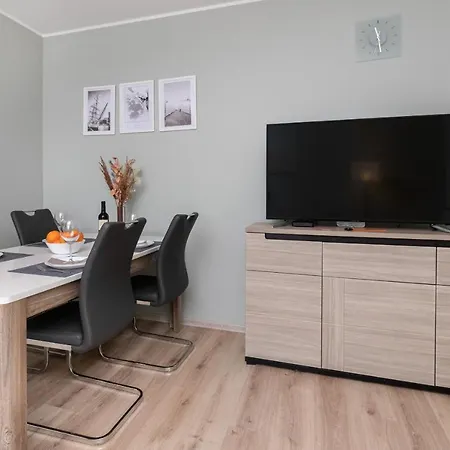 Apartment Kaskada Redlowska By Renters Gdynia