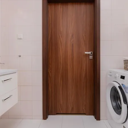 Kaskada Redlowska By Renters Apartment *